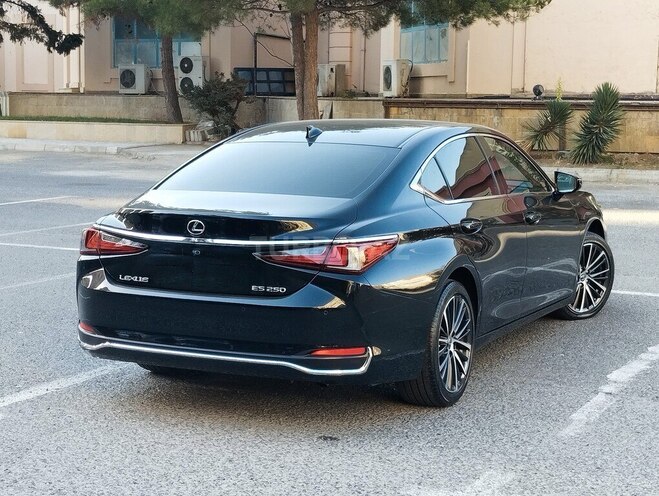 Lexus ES 250 2022, 111,934 km - 2.5 л - Bakı