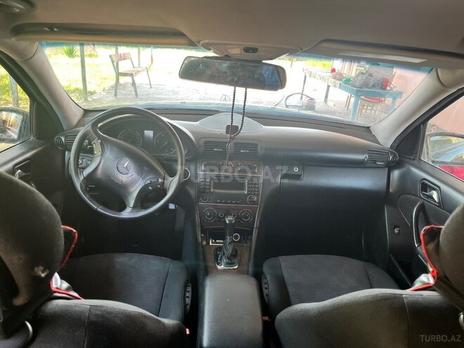 Mercedes E 220 2004, 300,000 km - 2.2 l - İmişli
