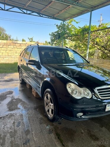 Mercedes E 220 2004, 300,000 km - 2.2 l - İmişli