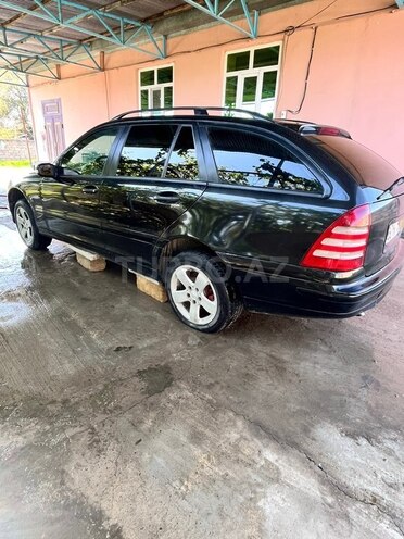 Mercedes E 220 2004, 300,000 km - 2.2 l - İmişli