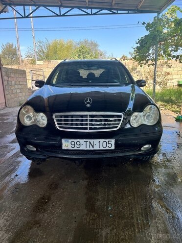 Mercedes E 220 2004, 300,000 km - 2.2 l - İmişli