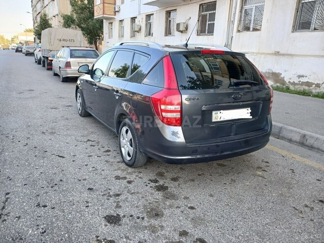 Kia  2008, 500,000 km - 1.6 l - Bakı