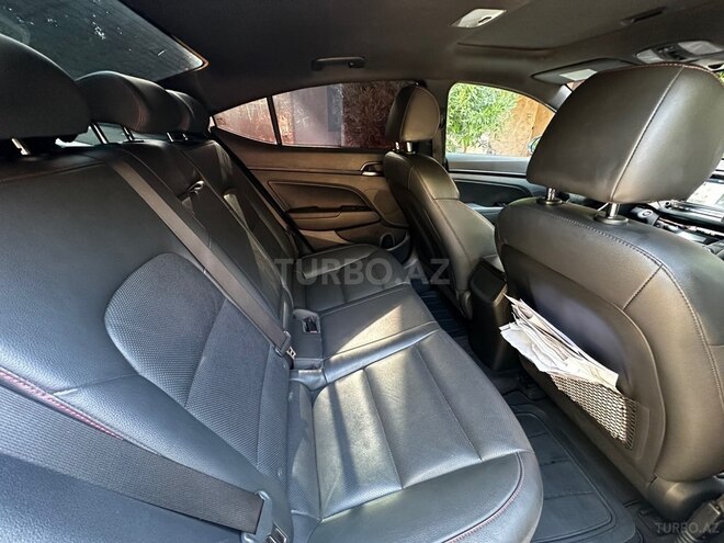 Hyundai Elantra 2018, 120,701 km - 1.6 л - Bakı