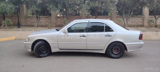 Mercedes C 220 1994, 522,000 km - 2.2 l - Sumqayıt