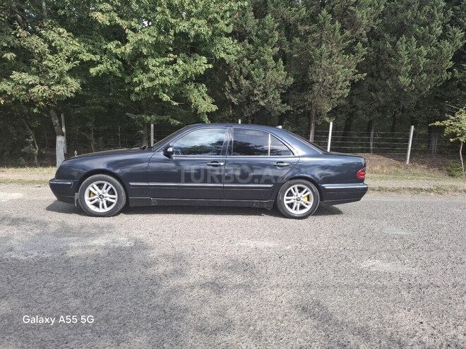 Mercedes E 220 2000, 623,500 km - 2.2 l - Lənkəran