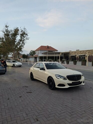 Mercedes E 220 2015, 492,000 km - 2.1 l - Bakı