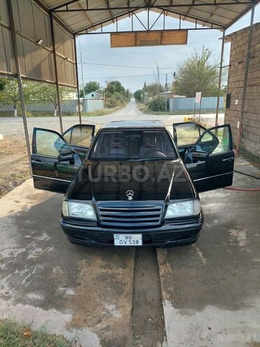 Mercedes C 220 1995, 291,000 km - 2.2 l - İmişli