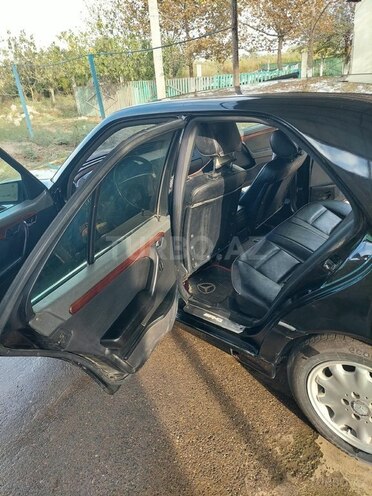 Mercedes C 220 1995, 291,000 km - 2.2 l - İmişli