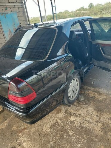 Mercedes C 220 1995, 291,000 km - 2.2 l - İmişli