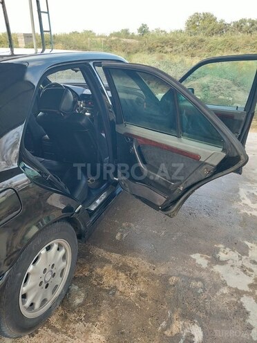 Mercedes C 220 1995, 291,000 km - 2.2 l - İmişli