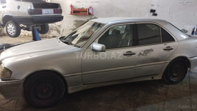 Mercedes C 220 1996, 250,000 km - 2.2 l - Bakı