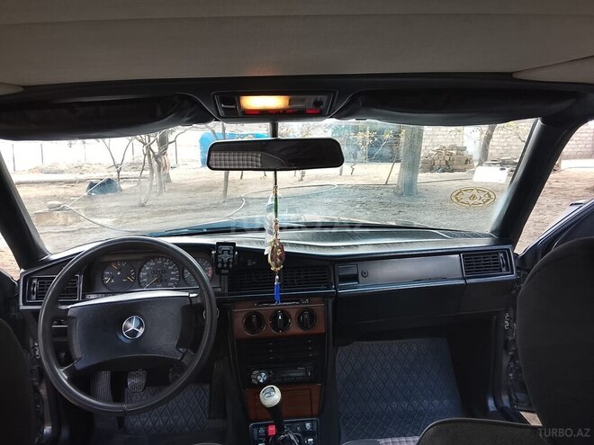 Mercedes 190 1990, 270,000 km - 2.0 л - Cəlilabad