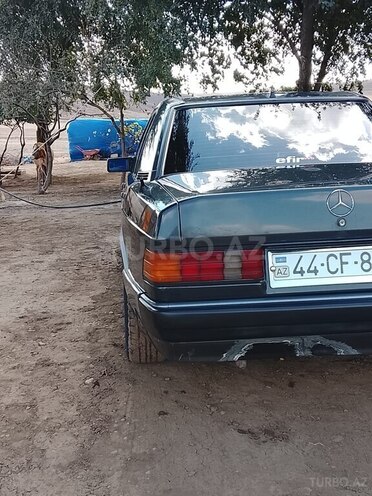 Mercedes 190 1990, 270,000 km - 2.0 л - Cəlilabad