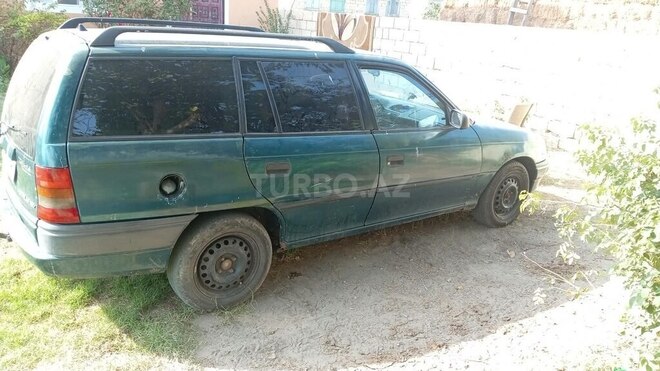Opel Astra 1994, 562,000 km - 1.6 л - İmişli