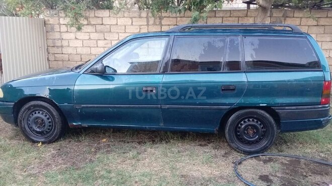 Opel Astra 1994, 562,000 km - 1.6 л - İmişli