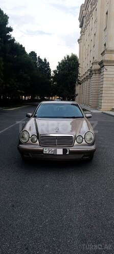 Mercedes E 220 1999, 416,026 km - 2.2 l - Bakı