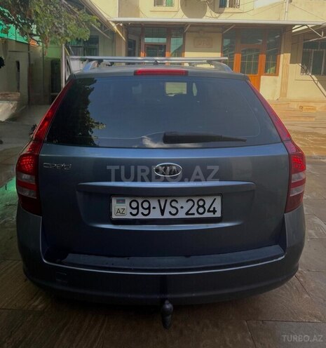 Kia  2008, 320,000 km - 1.4 l - Bakı