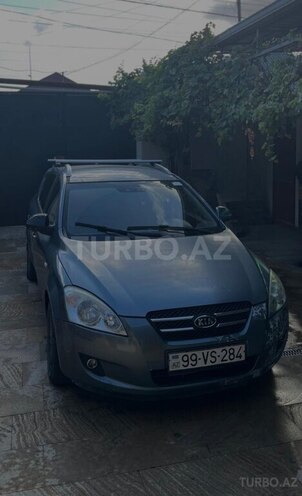 Kia  2008, 320,000 km - 1.4 l - Bakı