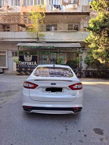 Ford Fusion (North America) 2015, 220,000 km - 2.0 л - Bakı