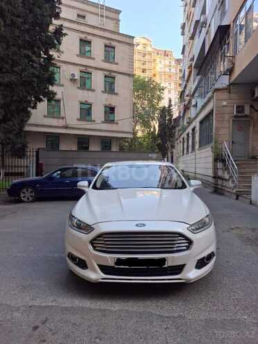Ford Fusion (North America) 2015, 220,000 km - 2.0 л - Bakı
