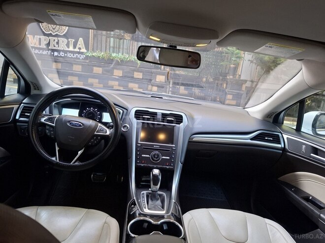 Ford Fusion (North America) 2015, 220,000 km - 2.0 л - Bakı