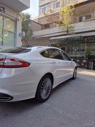 Ford Fusion (North America) 2015, 220,000 km - 2.0 л - Bakı