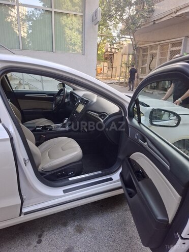 Ford Fusion (North America) 2015, 220,000 km - 2.0 л - Bakı