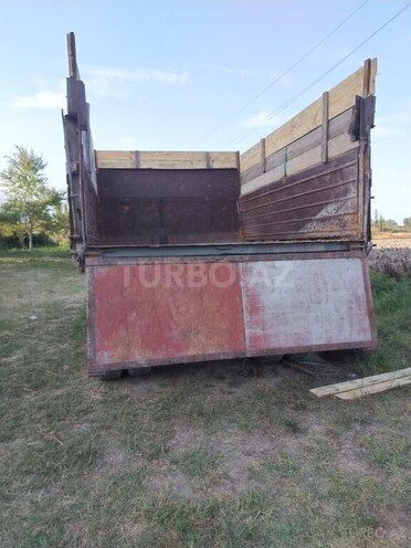 ZIL 130 1990, 320,000 km - 6.0 l - Xaçmaz