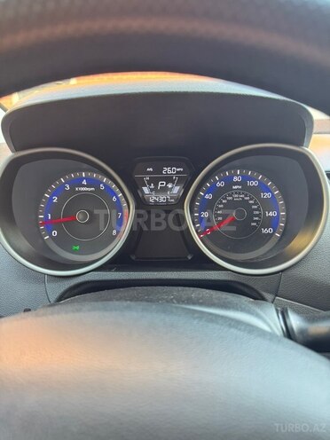 Hyundai Elantra 2015, 200,053 km - 1.8 л - Xırdalan