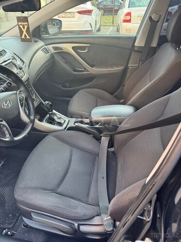 Hyundai Elantra 2015, 200,053 km - 1.8 л - Xırdalan