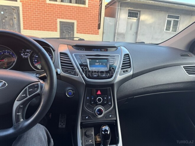 Hyundai Elantra 2015, 200,053 km - 1.8 л - Xırdalan