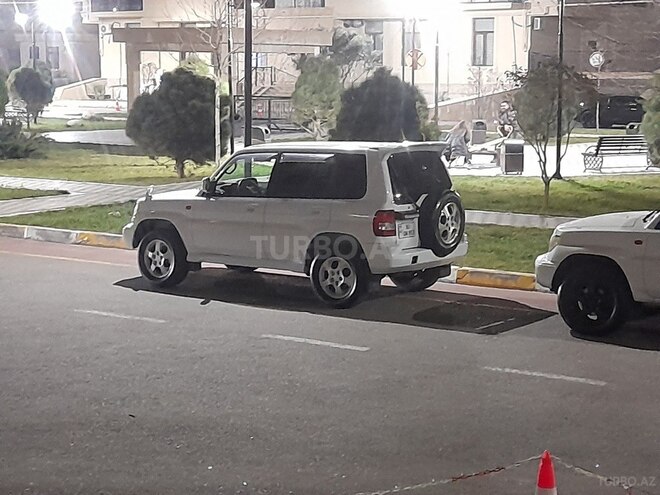 Mitsubishi Pajero io 1999, 280,324 km - 1.8 л - Sumqayıt