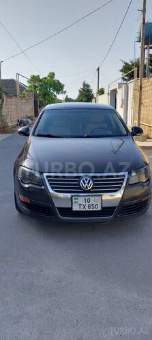 Volkswagen Passat 2006, 304,444 km - 2.0 л - Bakı
