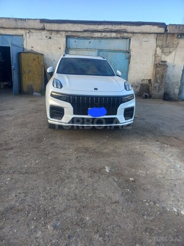 Lynk & Co 09