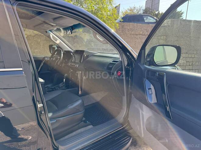 Toyota Land Cruiser Prado 2012, 190,000 km - 2.7 л - Bakı