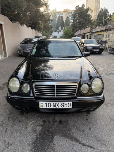 Mercedes E 240 1999, 399,000 km - 2.4 l - Bakı