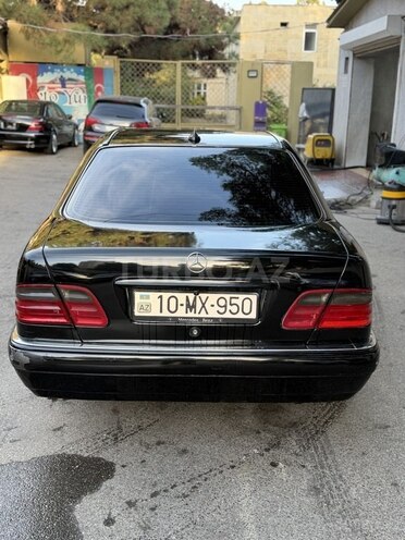 Mercedes E 240 1999, 399,000 km - 2.4 l - Bakı