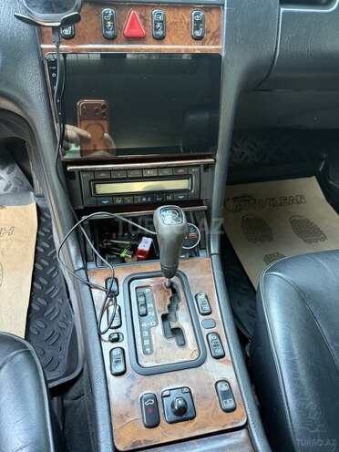 Mercedes E 240 1999, 399,000 km - 2.4 l - Bakı