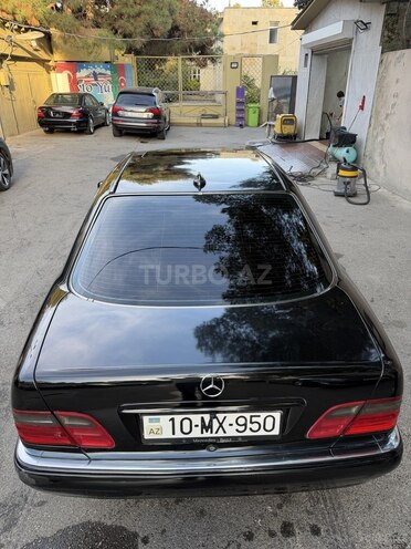 Mercedes E 240 1999, 399,000 km - 2.4 l - Bakı