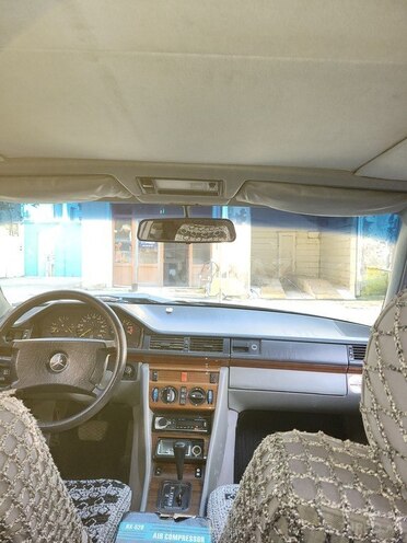 Mercedes 230 E 1990, 290,064 km - 2.3 l - Bakı