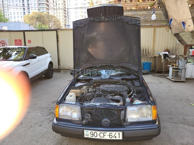 Mercedes 230 E 1990, 290,064 km - 2.3 l - Bakı
