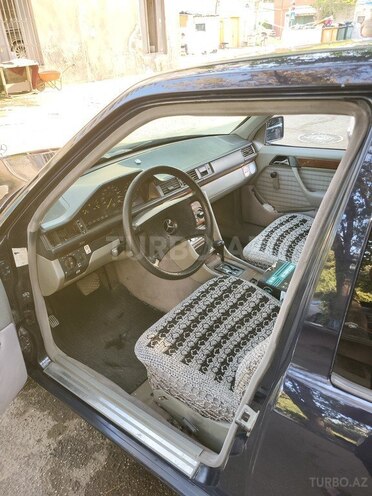 Mercedes 230 E 1990, 290,064 km - 2.3 l - Bakı
