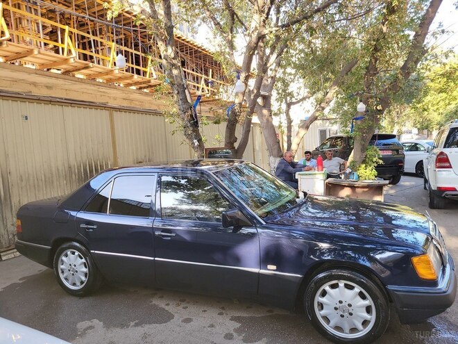 Mercedes 230 E 1990, 290,064 km - 2.3 l - Bakı