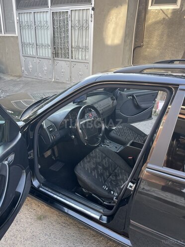 Mercedes C 200 1998, 350,000 km - 2.2 l - Zaqatala