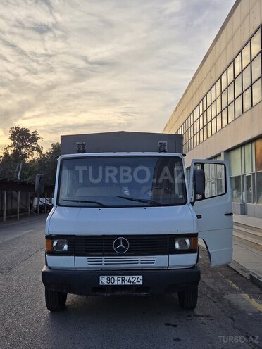 Mercedes 711 D 1995, 200,000 km - 3.9 л - Şirvan