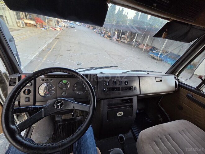 Mercedes 711 D 1995, 200,000 km - 3.9 л - Şirvan
