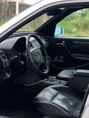 Mercedes C 280 2000, 286,450 km - 2.8 l - Astara