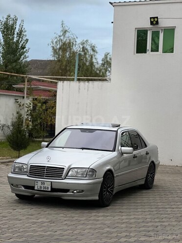 Mercedes C 280 2000, 286,450 km - 2.8 l - Astara
