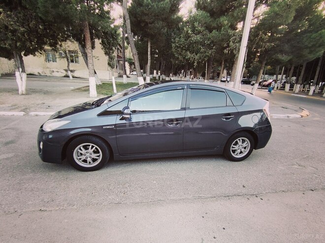 Toyota Prius 2010, 177,028 km - 1.8 л - Sumqayıt