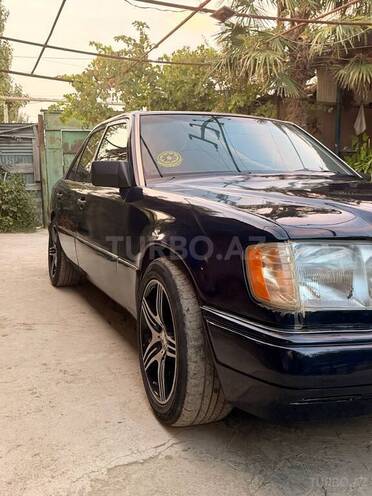 Mercedes 220 E 1993, 636,233 km - 2.2 l - Bakı